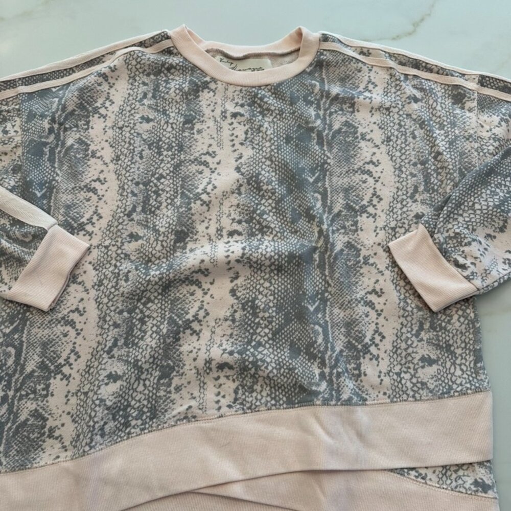VINTAGE HAVANA sweatshirt size L Pink Print Top Fleece